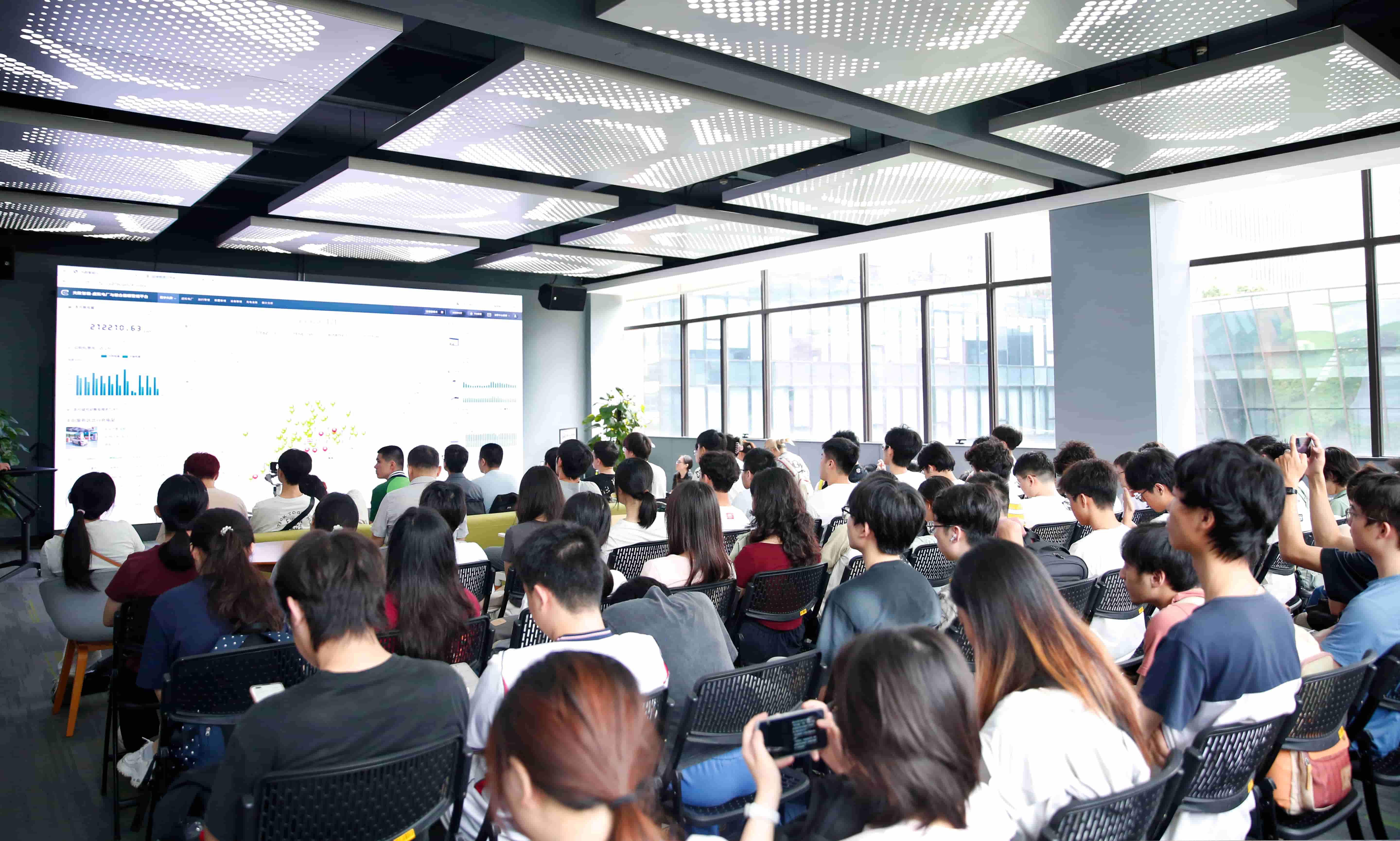 深化校企协同创新，赋能新型电力系统建设丨华南理工大学师生走进bbin宝盈电气开展产学研交流活动